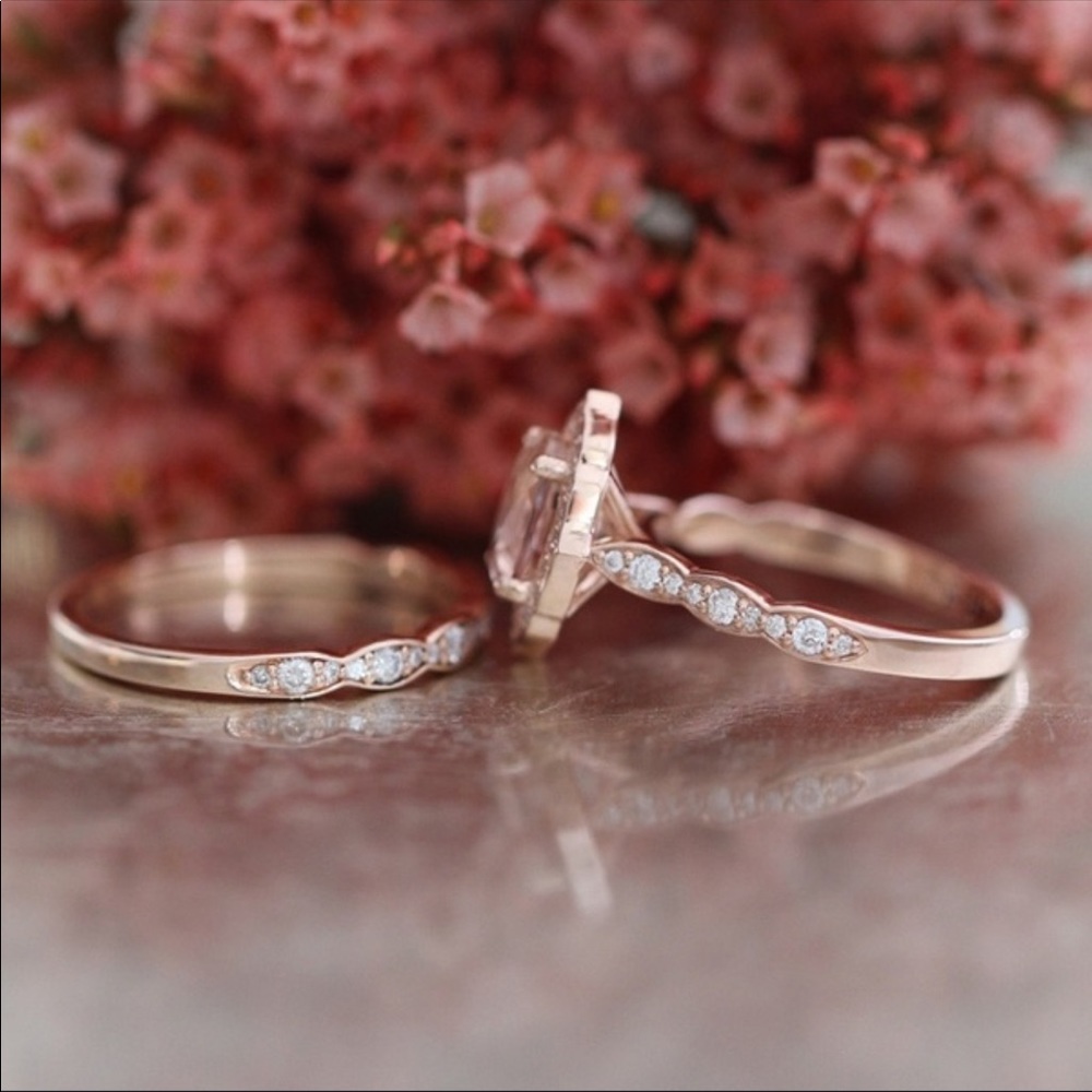 Last one! Lovely Rose Gold Ring Set - Picture 5 of 7